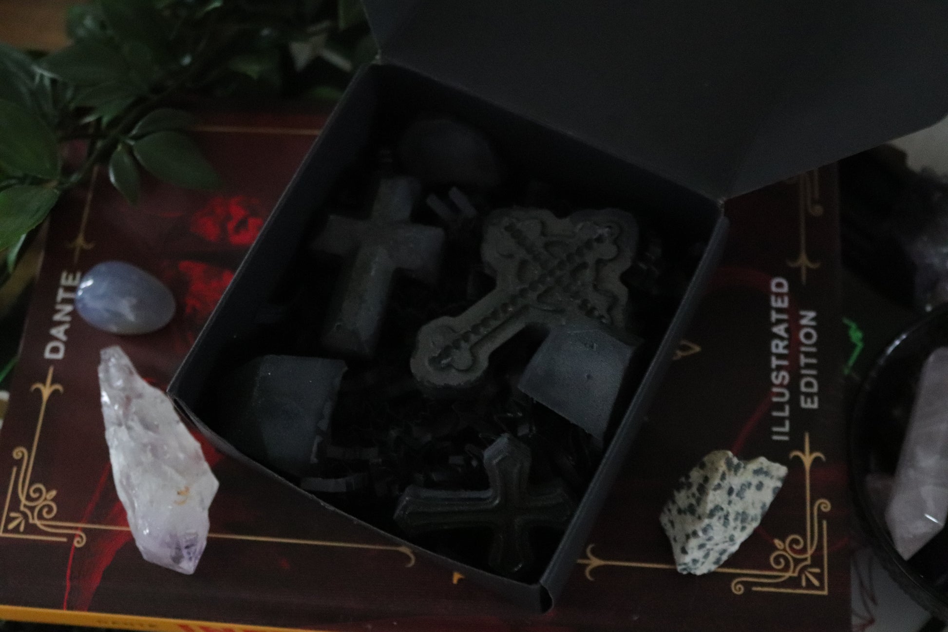 Coffinwood Noir Waxmelts image 2